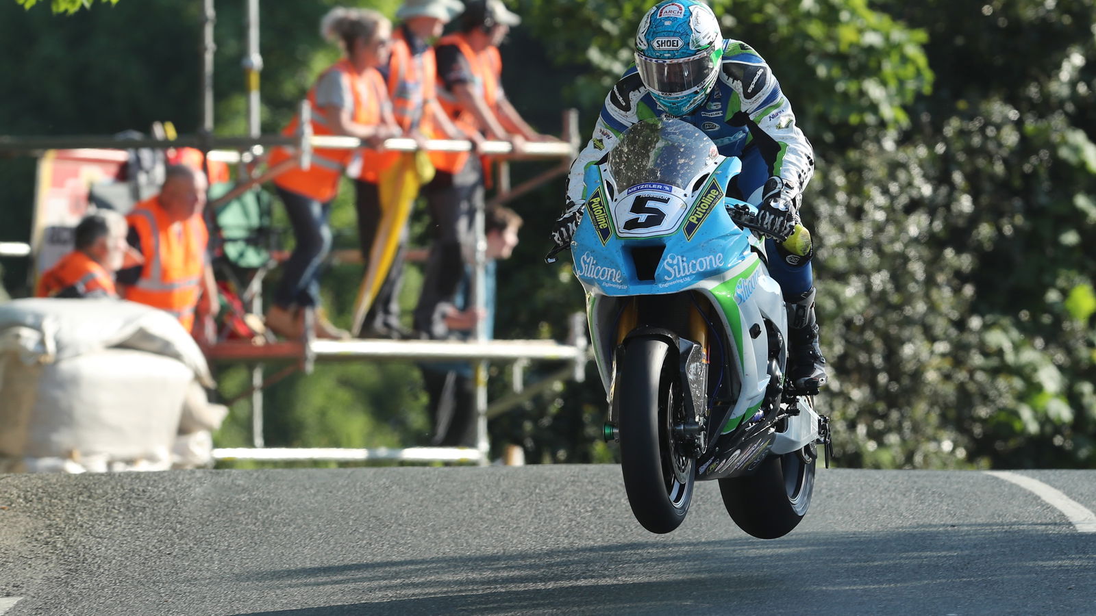 TT 2018: Harrison and Dunlop light up Superbike practice